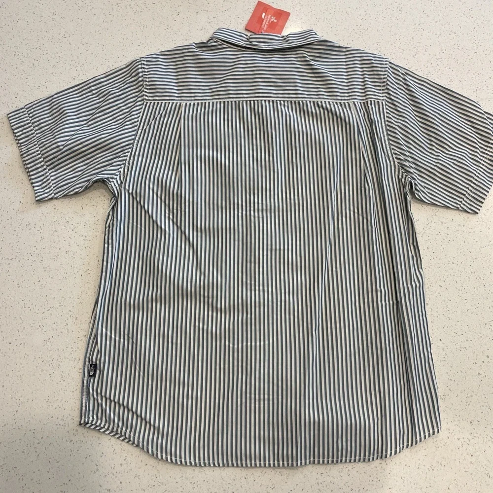 NWTThe North Face‎ Shirt Mens Large Outdoor Camp Snap Front Striped Short Sleeve